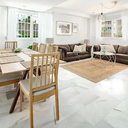 アパート Peaceful Townhouse In Costabella