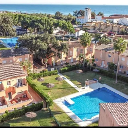 アパート Peaceful Townhouse In Costabella