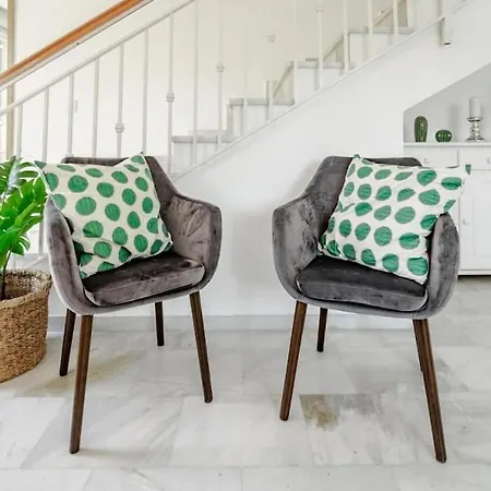 Peaceful Townhouse In Costabella *