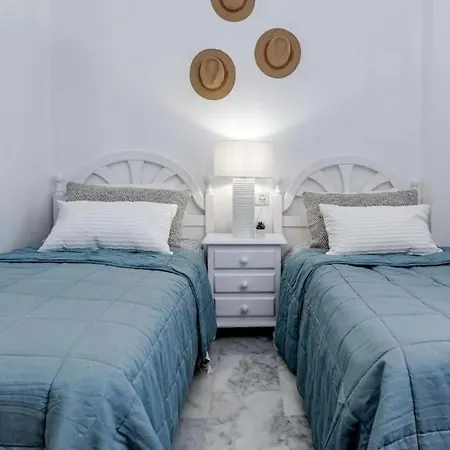 Peaceful Townhouse In Costabella Apartament Marbella