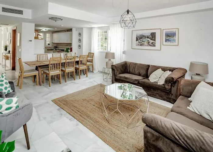 Peaceful Townhouse In Costabella Marbella