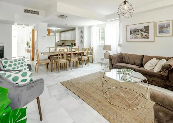 Lejlighed Peaceful Townhouse In Costabella