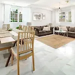 Διαμέρισμα Peaceful Townhouse In Costabella