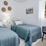 Peaceful Townhouse In Costabella
